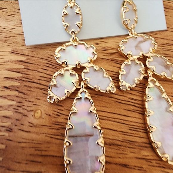 LONNA & LILLY Gold-Tone Flat Stone Statement Earrings NWT - Picture 2 of 5